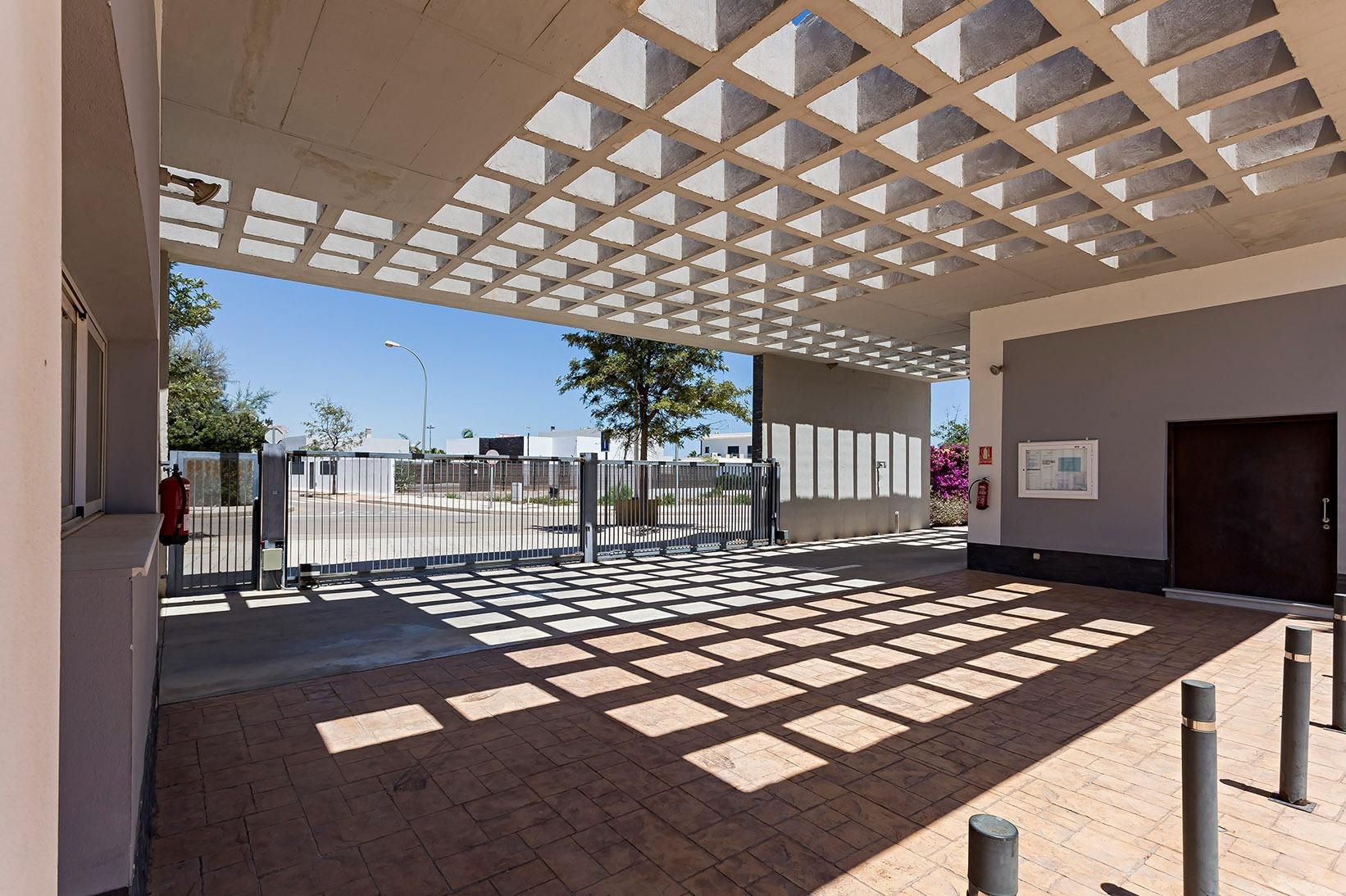 1761-115-10-115-40